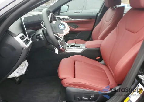 2025 BMW I4 xDrive 40 из США, поврежденный, VIN WBY43HD01SFV57385